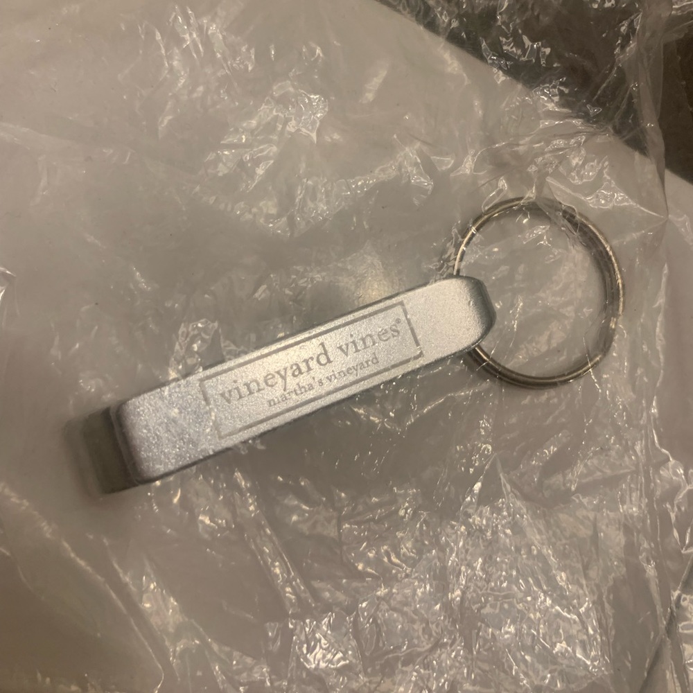 Vineyard Vines bottle opener keychain